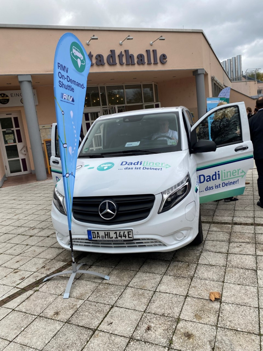 Seit November erweitert der DadiLiner das ÖPNV-Angebot in Erzhausen, Weiterstadt, Griesheim und Pfungstadt sowie in Babenhausen.